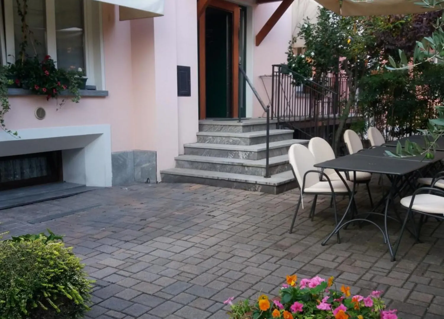 I Quattro Ulivi - Iseo Lake Marone